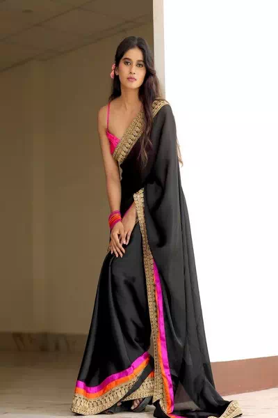 Aadhirai Soundarajan – miniatura