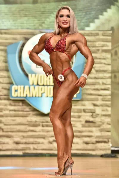 Adela Ondrejovicova – miniatura