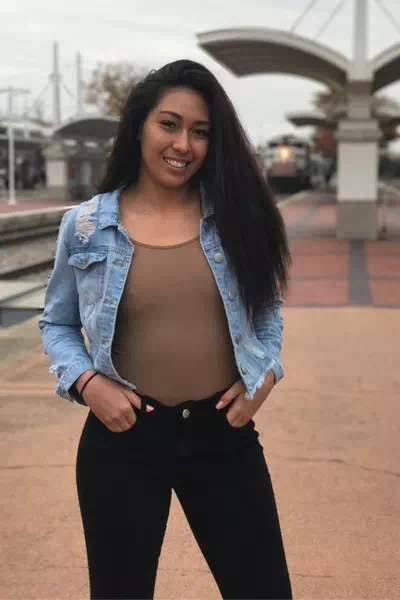 Adora Anae – miniatura