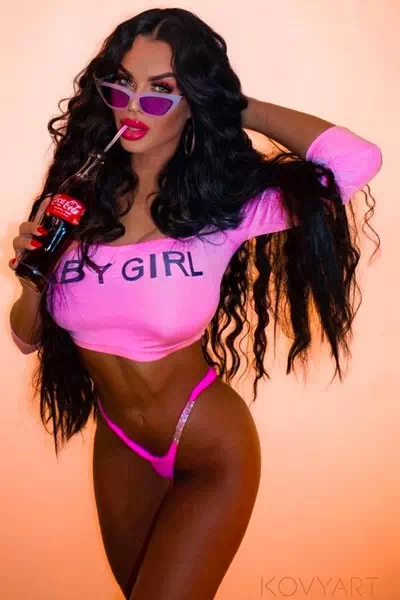 Adriane Kailyn – miniatura