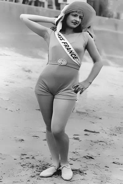 Agnes Souret – miniatura