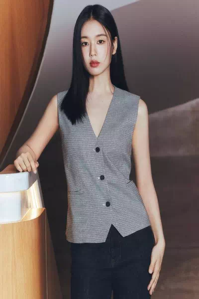 Ahn Eun-jin – miniatura