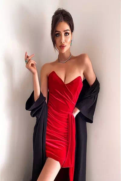 Alexandra Mikolyuk – miniatura