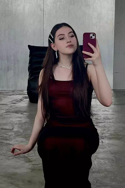 Alice Smilee – miniatura