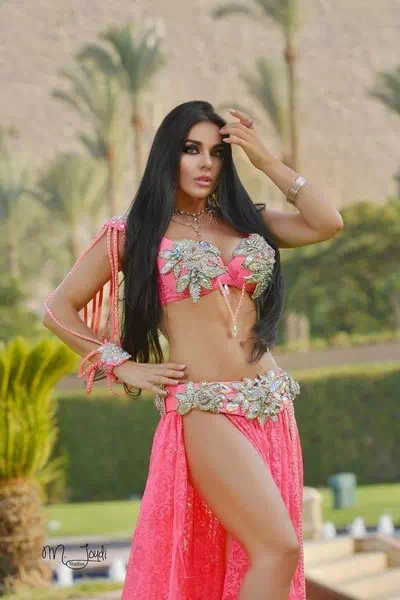 Alla Kushnir – miniatura