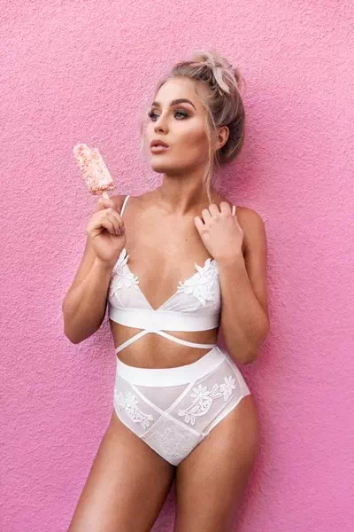 Angelica Blick – miniatura