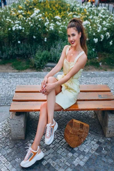 Anna Buzova – miniatura