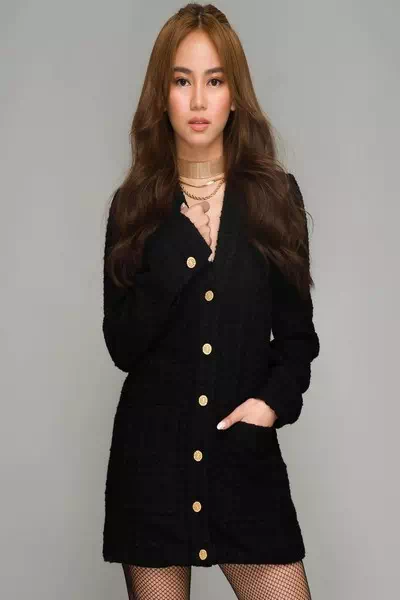 Ashtine Olviga – miniatura