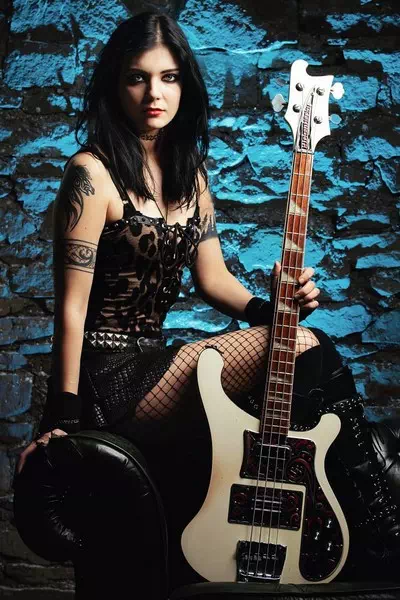 Becky Baldwin – miniatura