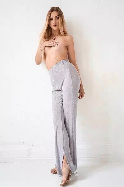 Bella Schr – miniatura