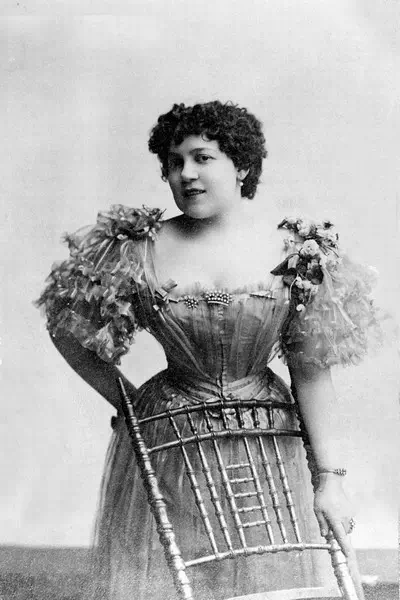 Belle Elmore – miniatura