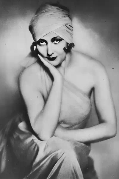 Betty Astor – miniatura