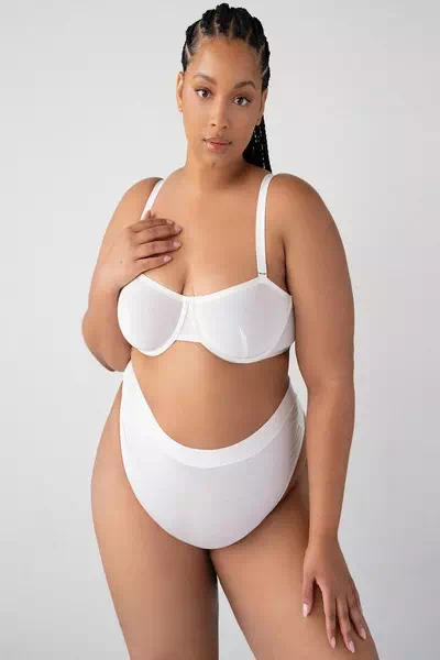 Brittany-Leigh Mae – miniatura