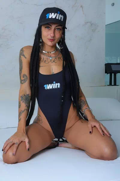 Caroleta Roots – miniatura