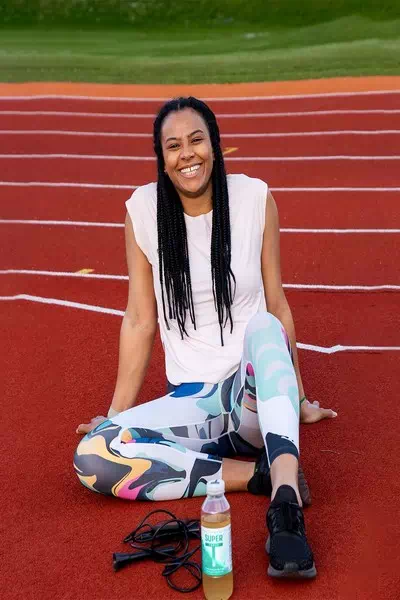 Caroline Agnou – miniatura