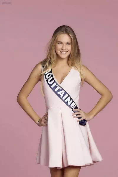 Cassandra Jullia – dzisiejszy solenizant