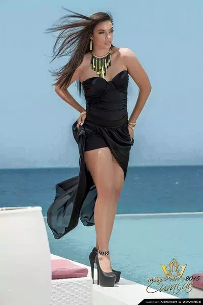 Celeste Theunissen – miniatura