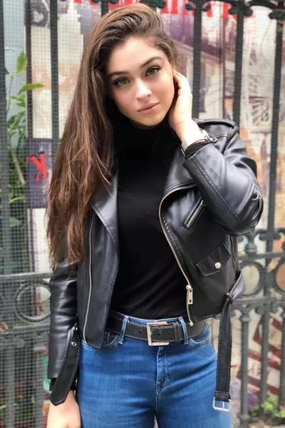 Cemre Baysel – miniatura