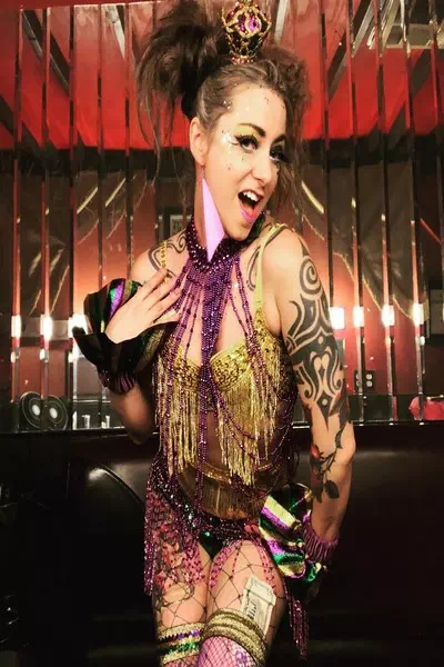 Charlotte Treuse – miniatura