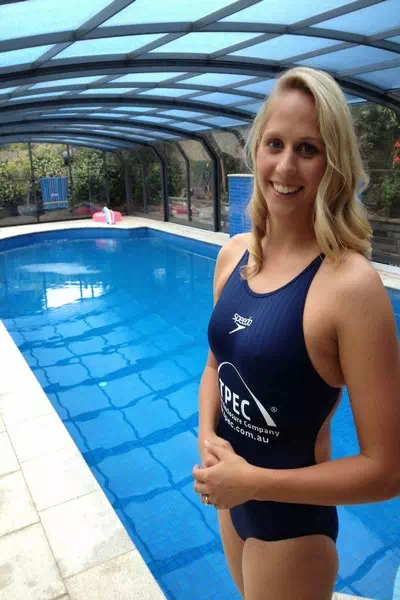 Chloe McCardel – miniatura