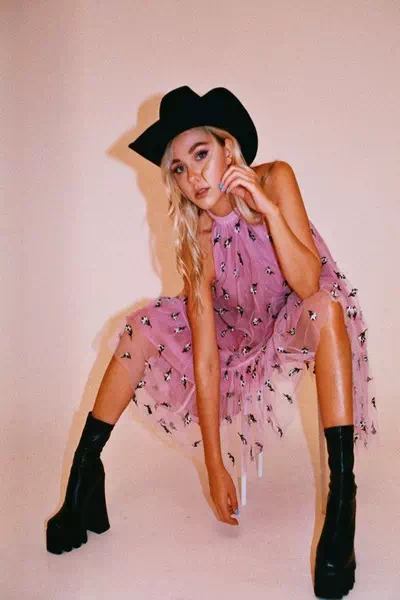 Clara Mae – miniatura