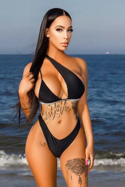 Claudia Rose – miniatura