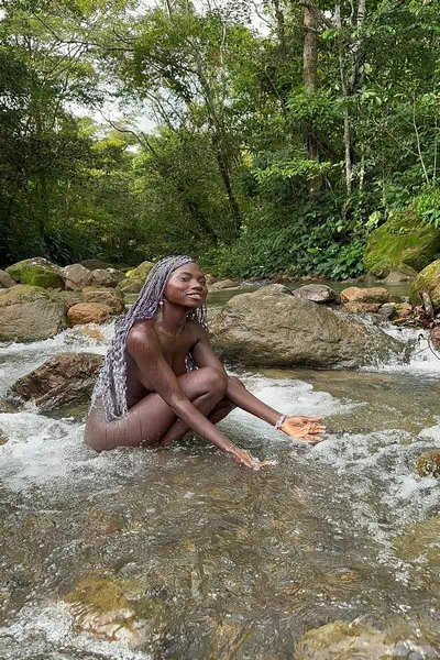 Cony Megan – miniatura