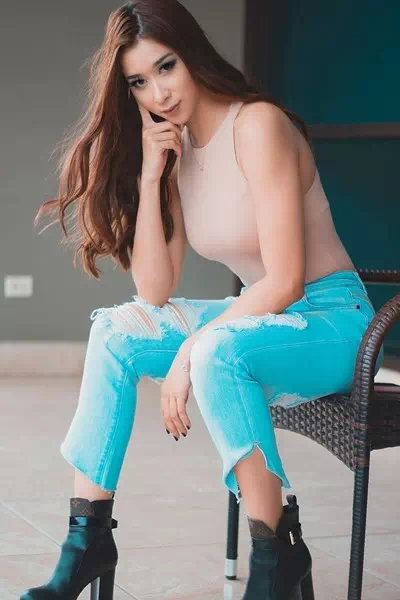 Daniela Servellon – miniatura