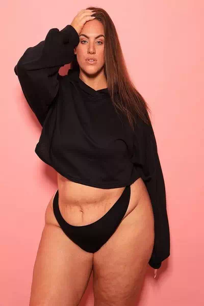 Danielle Lucy – miniatura