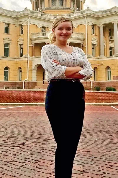 Dasha Burns – miniatura