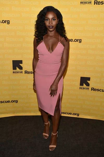 Deborah Ayorinde – miniatura