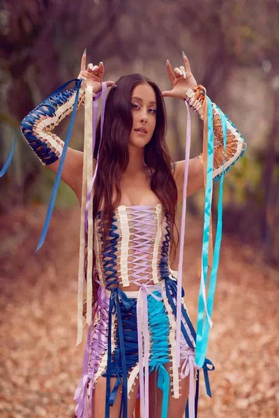 Denise Rosenthal – miniatura