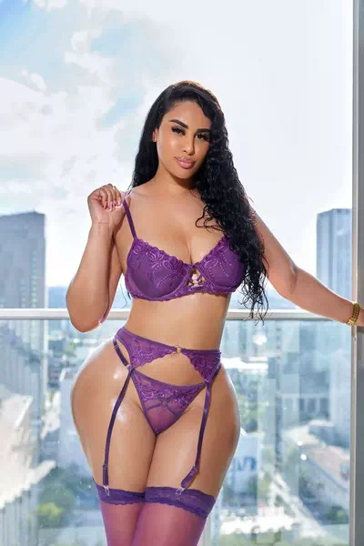 Dominique Jane (Onlyfans) – miniatura