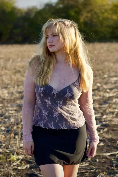 Ella Red – miniatura