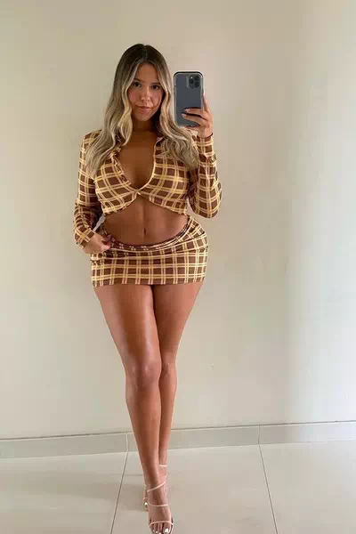 Elleni Koukounaris – miniatura