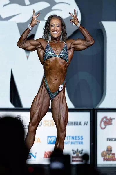 Emily Schubert – miniatura