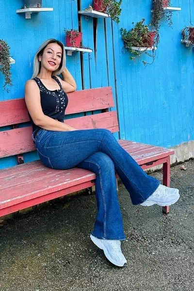 Emine Apik – miniatura