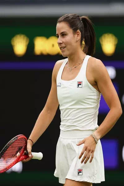 Emma Navarro – miniatura