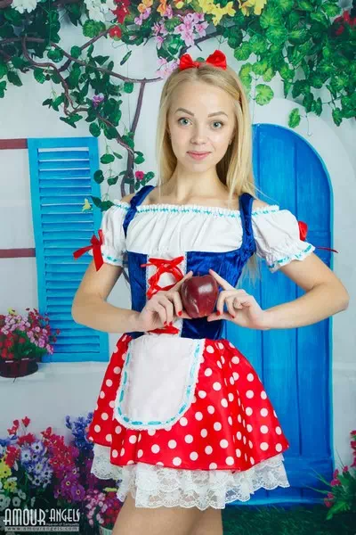 Estel Kay – miniatura