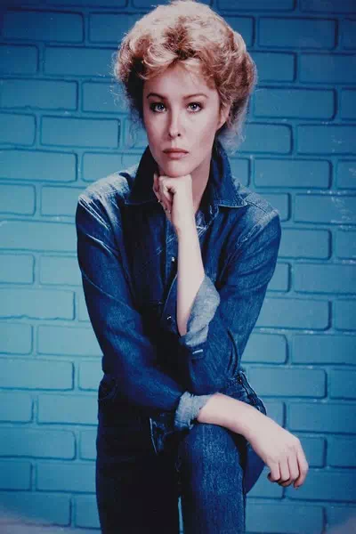 Faye Grant – miniatura