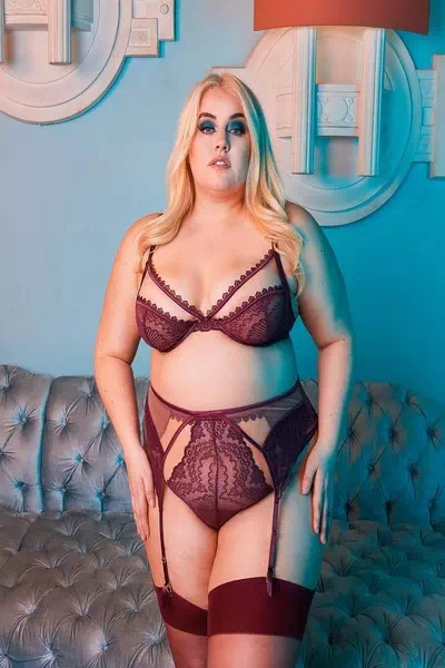 Felicity Hayward – miniatura