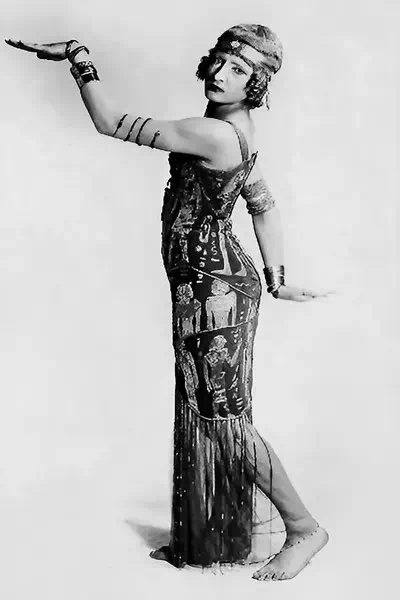 Flora Revalles – miniatura