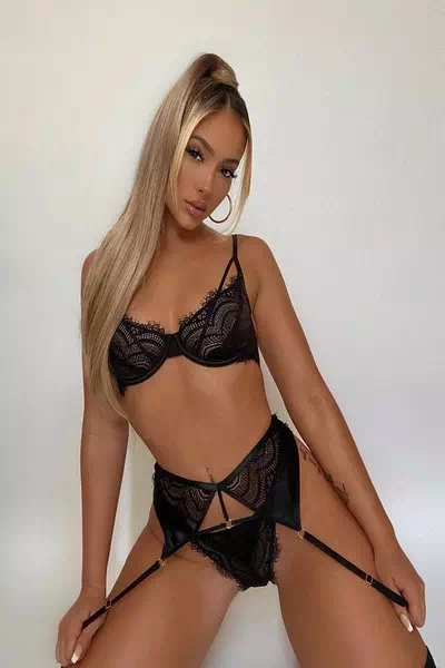 Gabriella Farias – miniatura