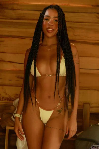 Gia Curly – miniatura