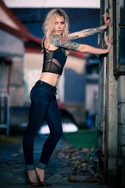 Gin Wigmore – miniatura