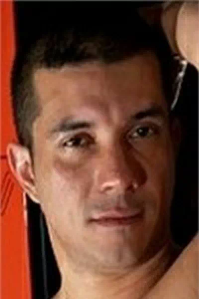 Gio-Cruz.webp