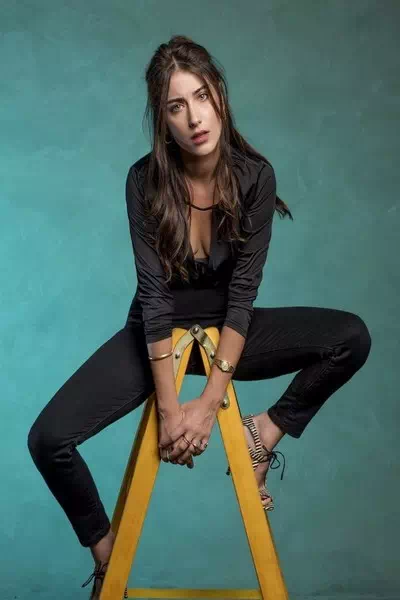 Hazal Kaya – miniatura