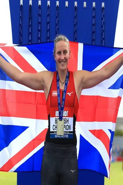 Holly Bradshaw – miniatura