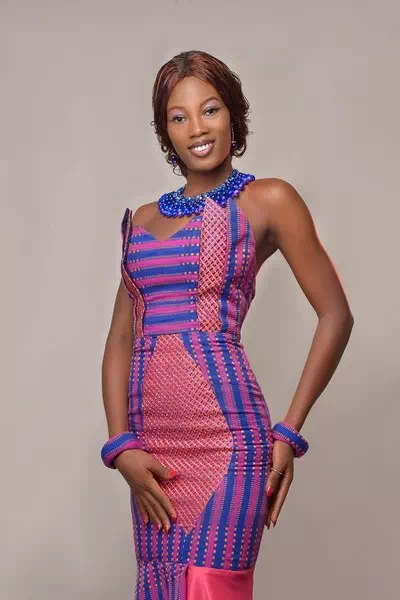 Honyiglo Abra Selom Mathilde – miniatura