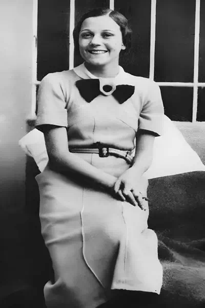 Iren Agay – miniatura